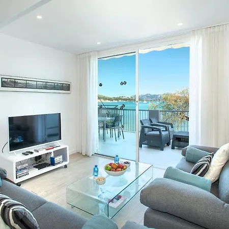 Villa Pine Walk By Vintage Travel *